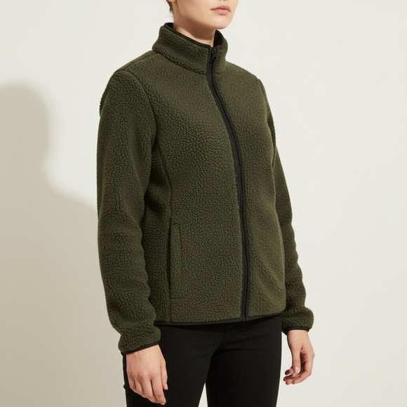 Lands' End Jackets & Blazers - Women’s Land End fleece‎ jacket size Large Petite-forest green